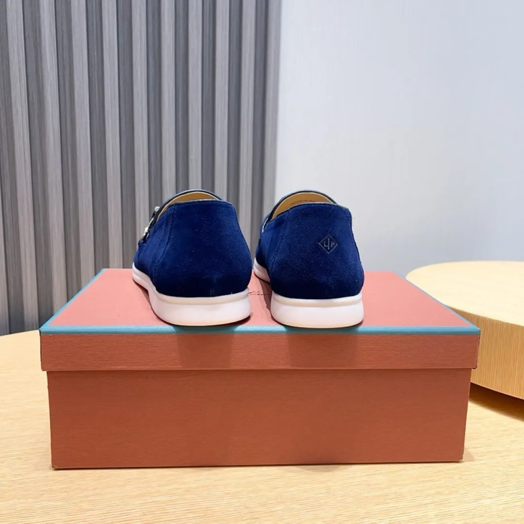Men's Men's Shoes💰Men's Shoes💰440💰[loro piana] Couple's Style - The new moccasins are made of water-repellent treated suede uppers with rubber soles, a classic. The complex craftsmanship and meticulous structure make the shoes light and soft, allowing you to walk comfortably and freely. Perfect for wearing at the beach or out in the water during the summer. Women’s size: 35-40 Men’s size: 38-45